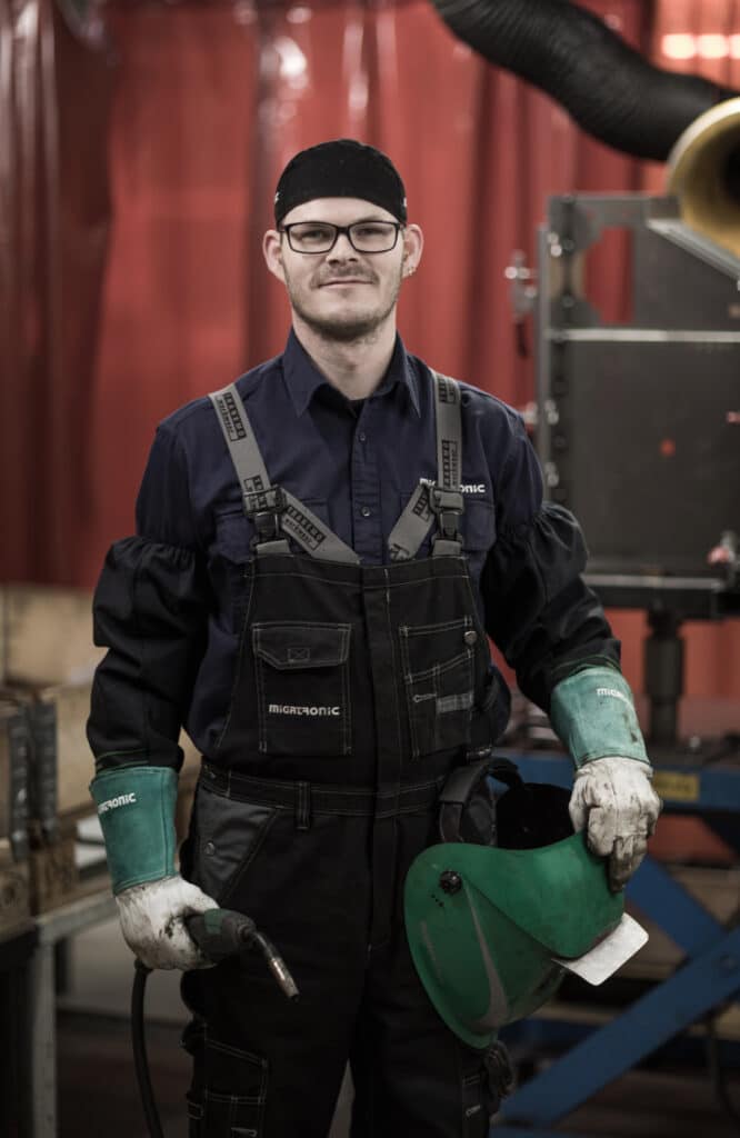 Unleash the Truth: Will Welders be Replaced by Cobots?